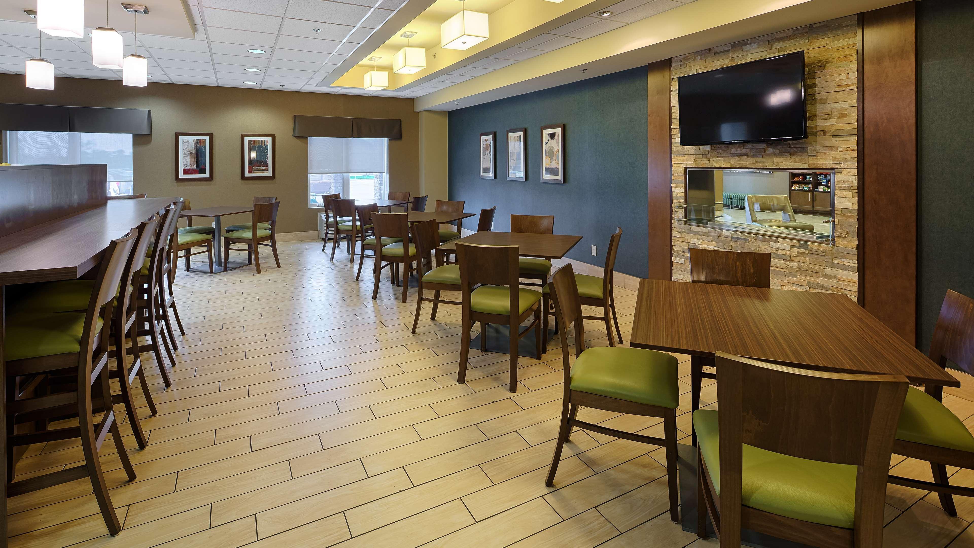 Headingley Best Western Plus Winnipeg West מראה חיצוני תמונה